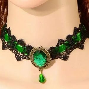 Woman Retro GREEN Collar Lace Choker Bead Pendant